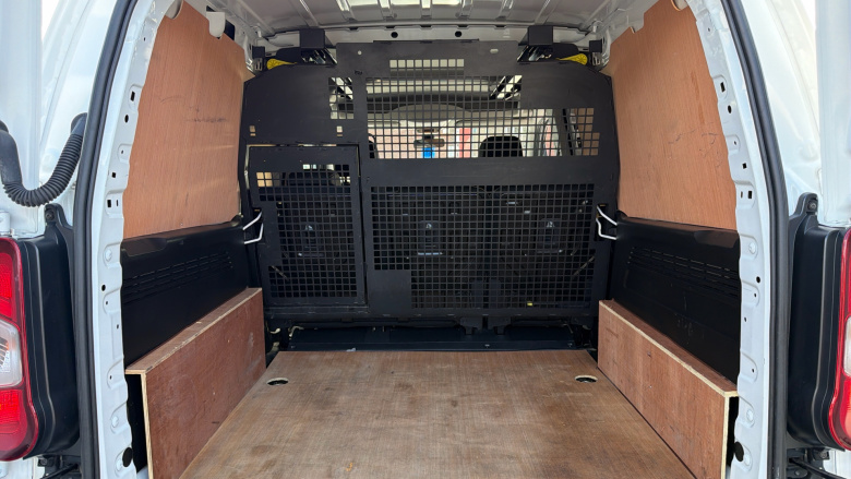 Peugeot Partner Long Diesel 850 1.5 BlueHDi 100 Professional Premium Crew Van